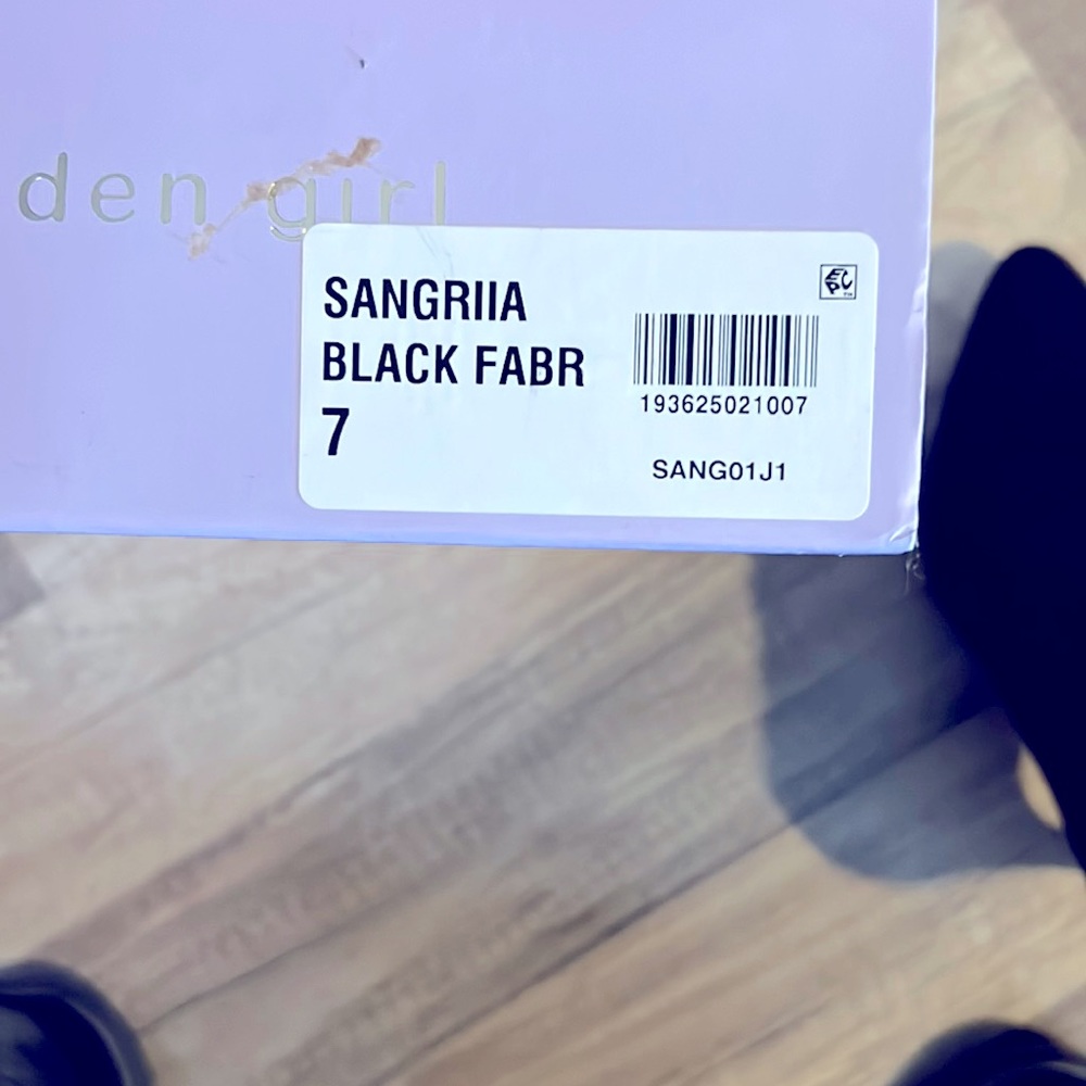 Madden Girl, size 7
